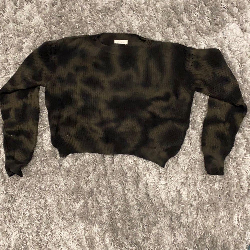 Elan dark green and black sweater